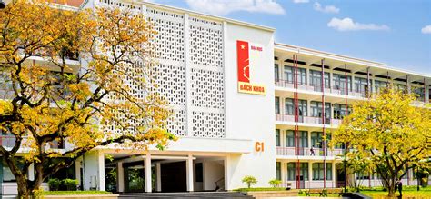 Trường Đại học Bách khoa .